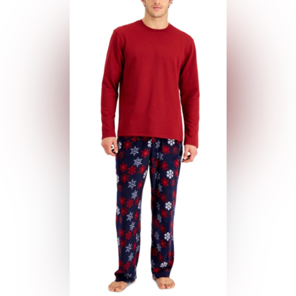 Club Room Mens Pajama Set SIze Large Snowflake Themed Fleece Pants w L/S Shirt